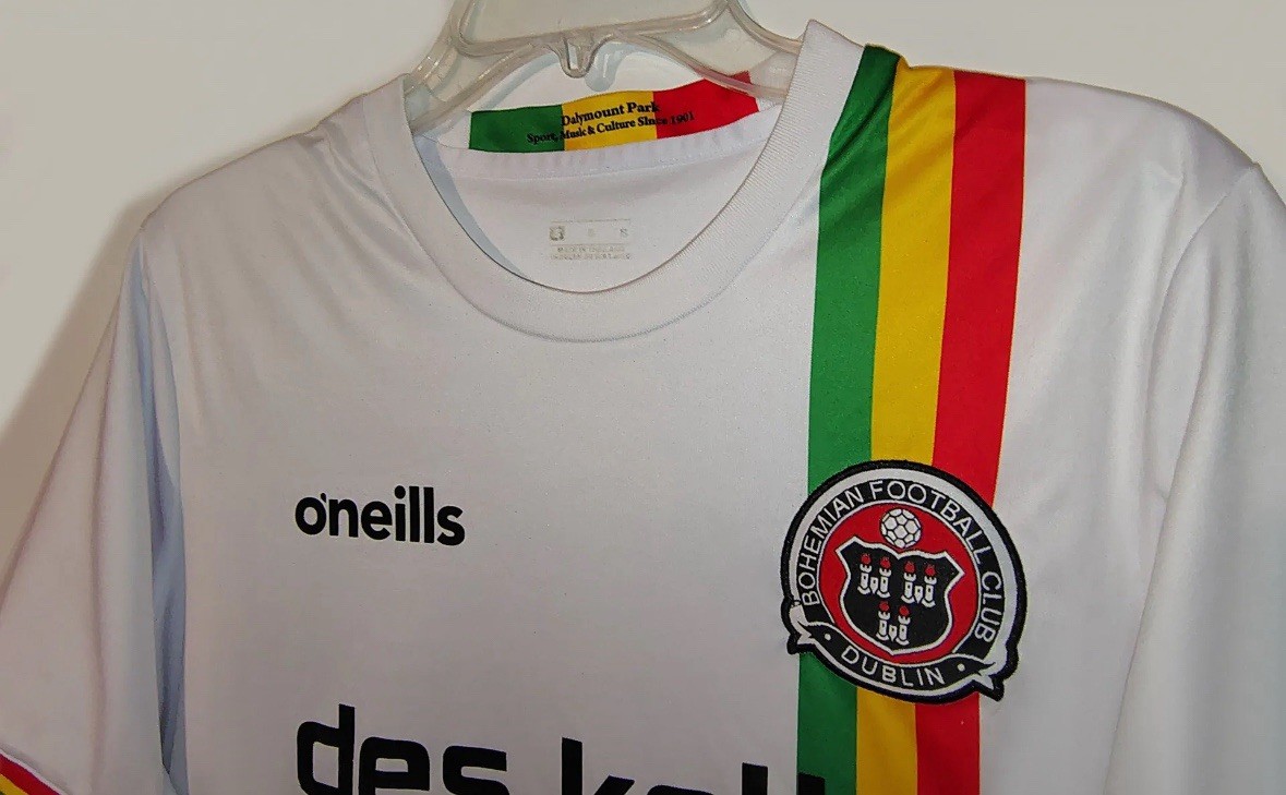 レア Bohemian FC ボブ・マーリー シャツ L 状態良好 ラスタ 【公式通販】