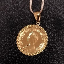 Elizabeth necklace top pendant top