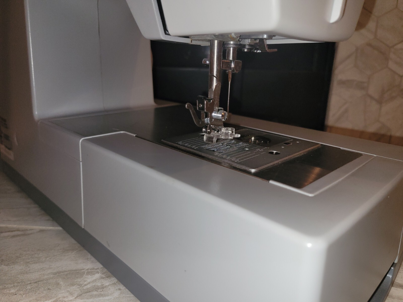 Singer Heavy Duty 4411 Sewing Machine *No Pedal/Adapter or Accessories Included eBay