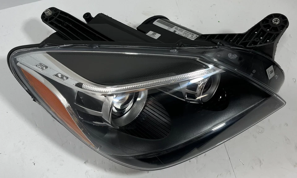 Faro trasero derecho pasajero Mercedes Benz SLK250 2013-2016 12518205 OEM Foto 2 de 4