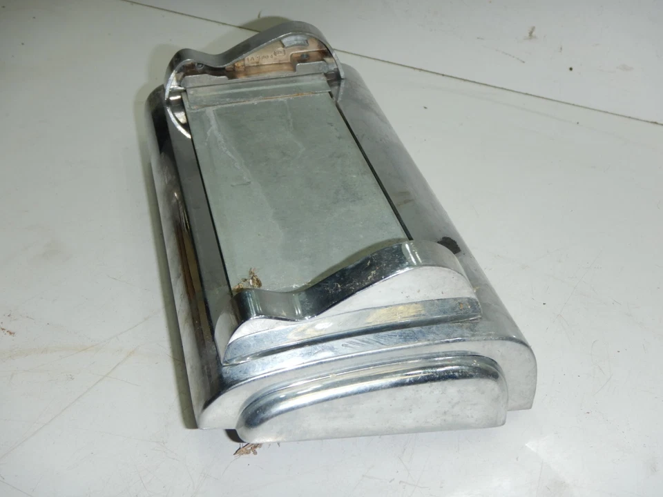 1946-1951 Kaiser Frazer Manhattan 226 пепельница для заднего сиденья - Изображение 4 из 4