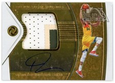 Giannis Antetokounmpo 2018 Opulence Precious Swatch Patch Auto Card PS-GAN 19/25