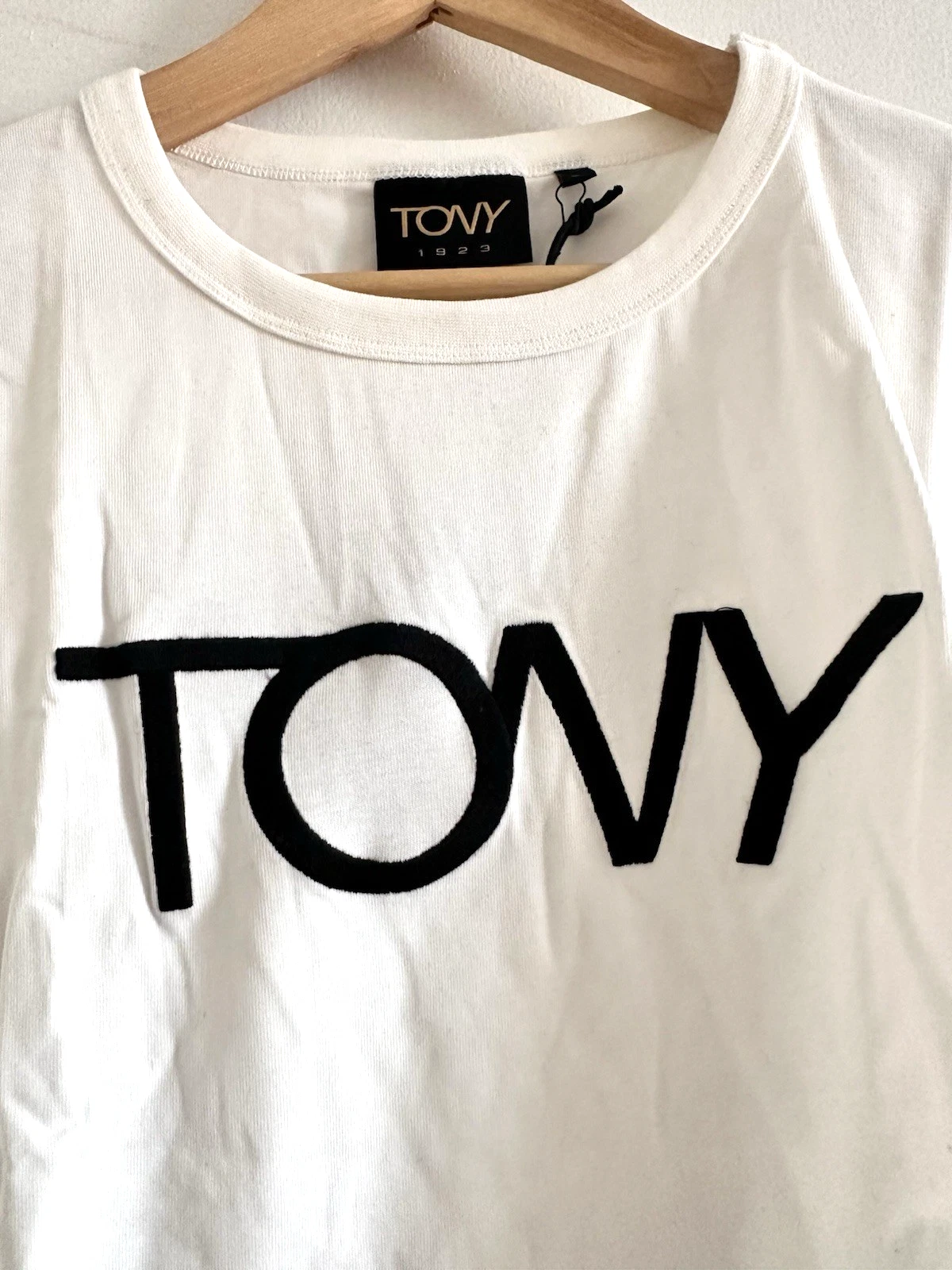 NWT TONY LOGO EMBROIDERED T- SHIRT VANILLA BEIGE COTTON MEN SIZE L SHORT SLEEVE - product detail image 12