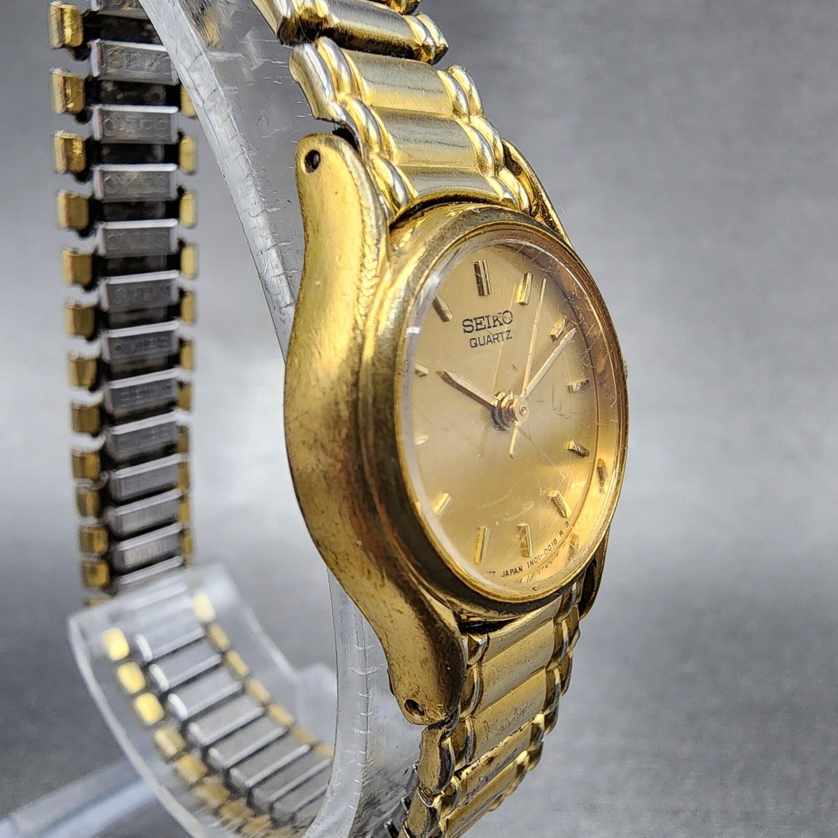 Vintage Seiko Women\'s Watch 22mm 1n01-0e19 VTG Seiko Watch Women 20mm Gold Dial Gold Tone Round 1N01  main image 3