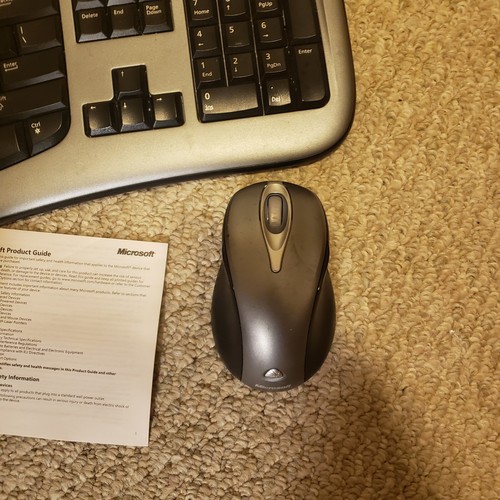 Microsoft wireless desktop combo 3000- keyboard, mouse, receiver - USB - Picture 4 of 10