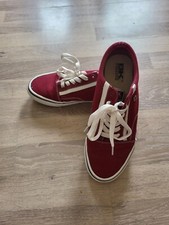 Maroon Shoe British Knights