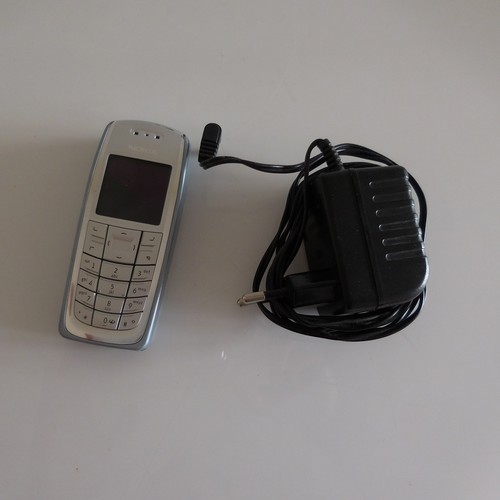 Téléphone mobile NOKIA 3120 avec chargeur - Photo 12 sur 12