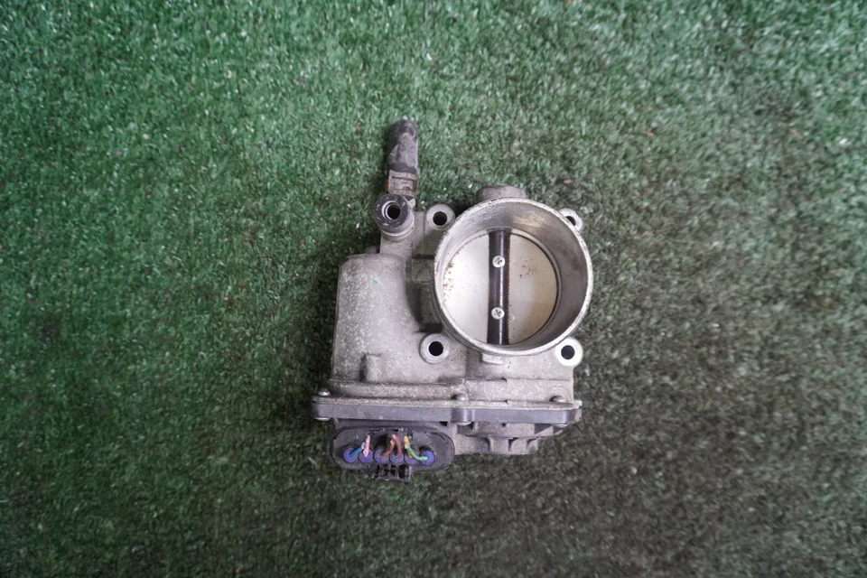 Toyota Corolla 2013 carrocería del acelerador OEM 220300T080 Foto 2 de 4