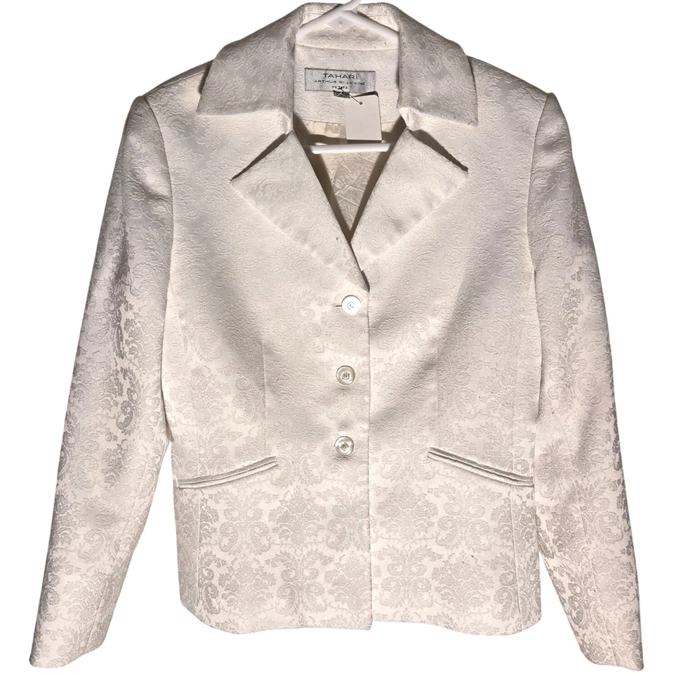 Tahari White Floral Blazer - Women's Petite Size 6 - Imagem 2 de 4