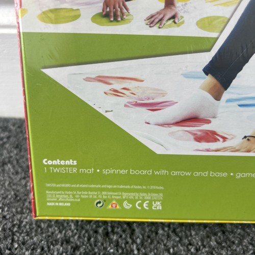 Hasbro Gaming Twister Game Classic Children’s Fun Family Gaming Board New sealed - Picture 5 of 7