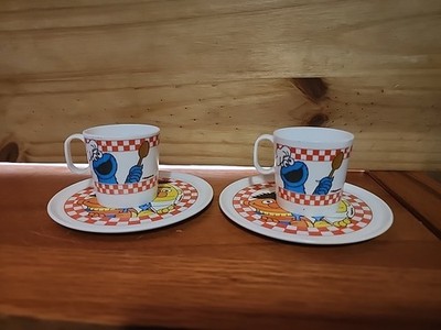 Vintage Chilton Globe Inc. Sesame Street The Muppets Play Dishes Tea Set   Kids 