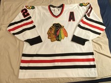 Ultimate Chicago Blackhawks Collector and Super Fan Gift Guide  51