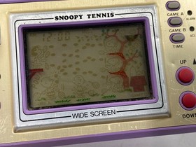 Vintage Nintendo Game & Watch Snoopy Tennis SP-30 Widescreen Japan 1982