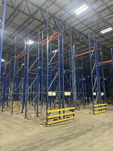 Interlake Teardrop Style 42” x 25’ Pallet Rack Upright Frame. 3x3 Closed Back.