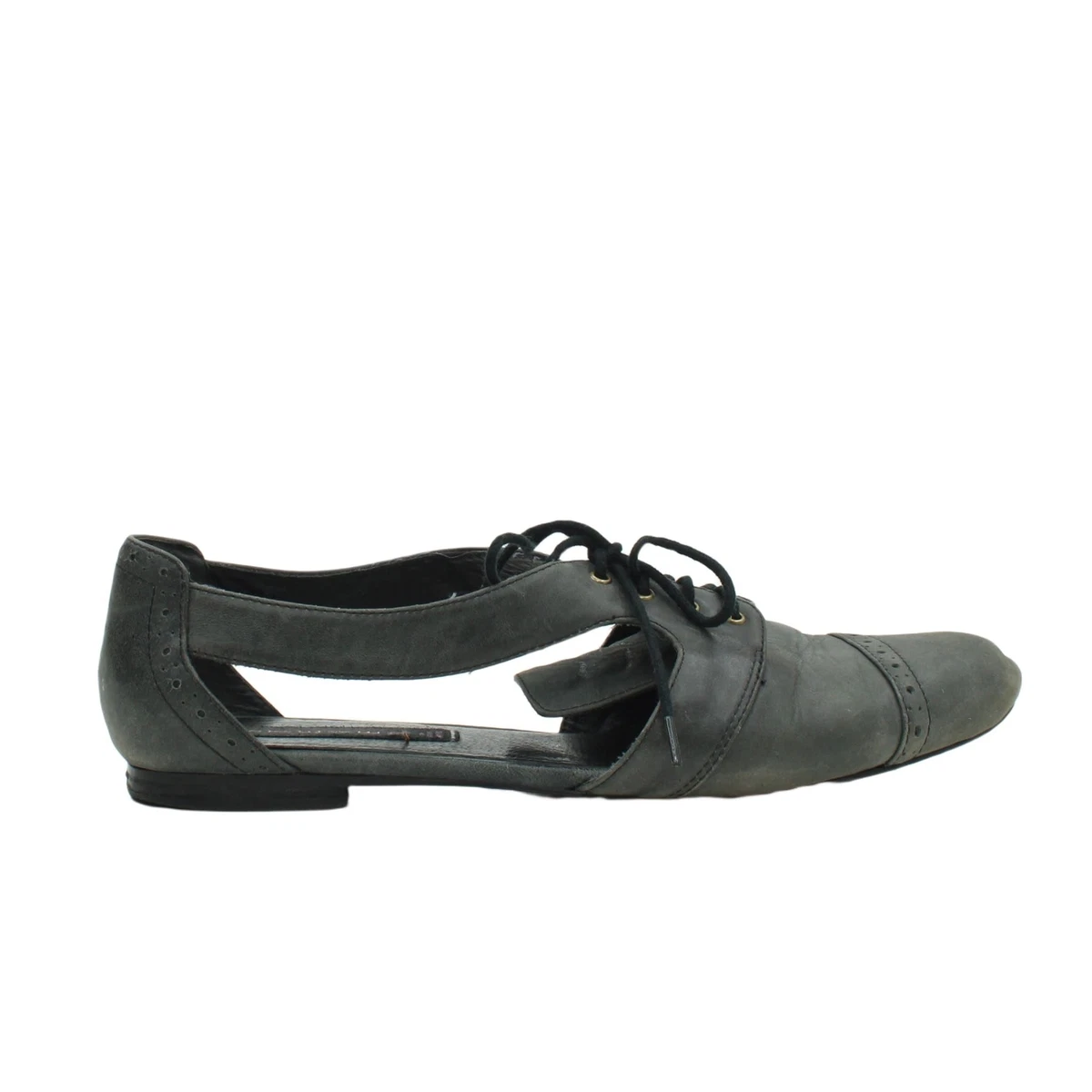 Steve madden shop owned by