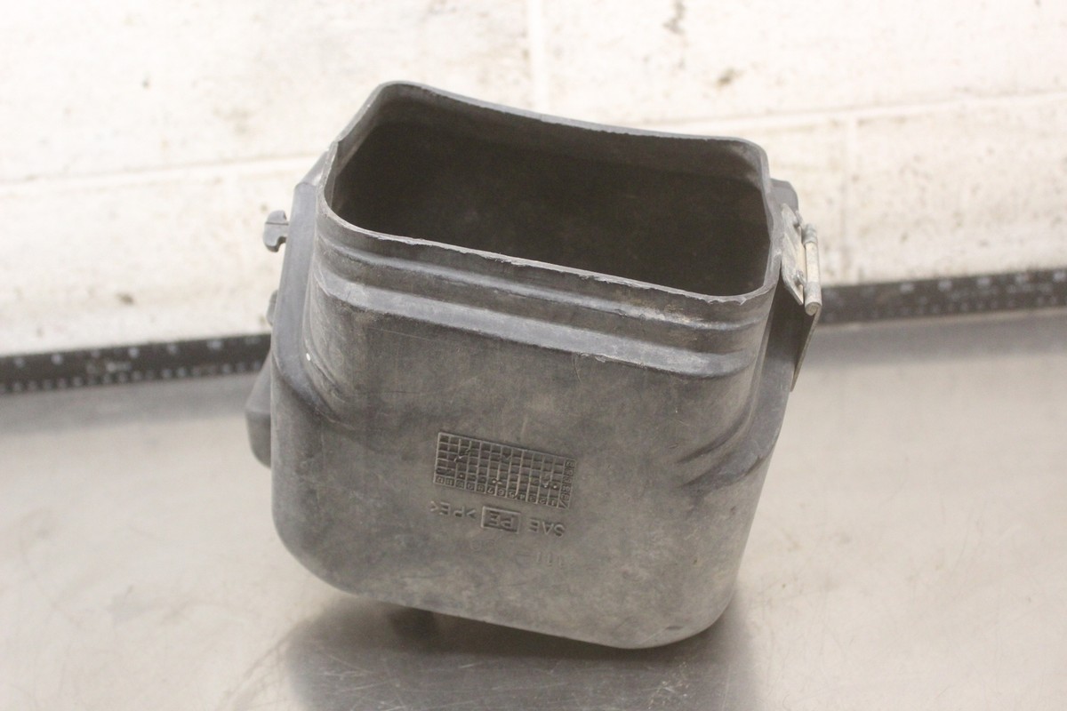 2005 Suzuki Vinson 500 LTF500F 4x4 Manual REAR STORAGE COMPARTMENT