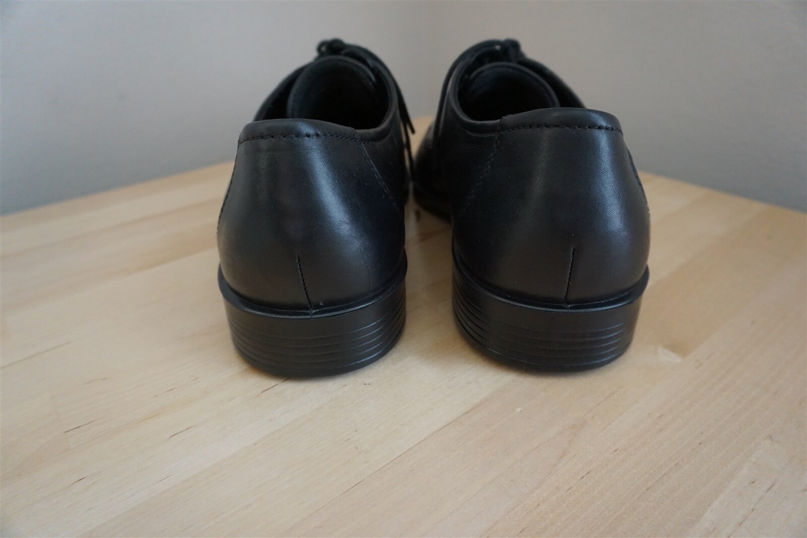 Ecco Men's Black Leather Oxford Walking Dress Shoes S… Gem