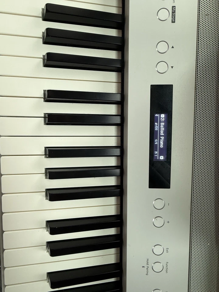 Roland FP-30X Digital Piano White, photo 4 of 4