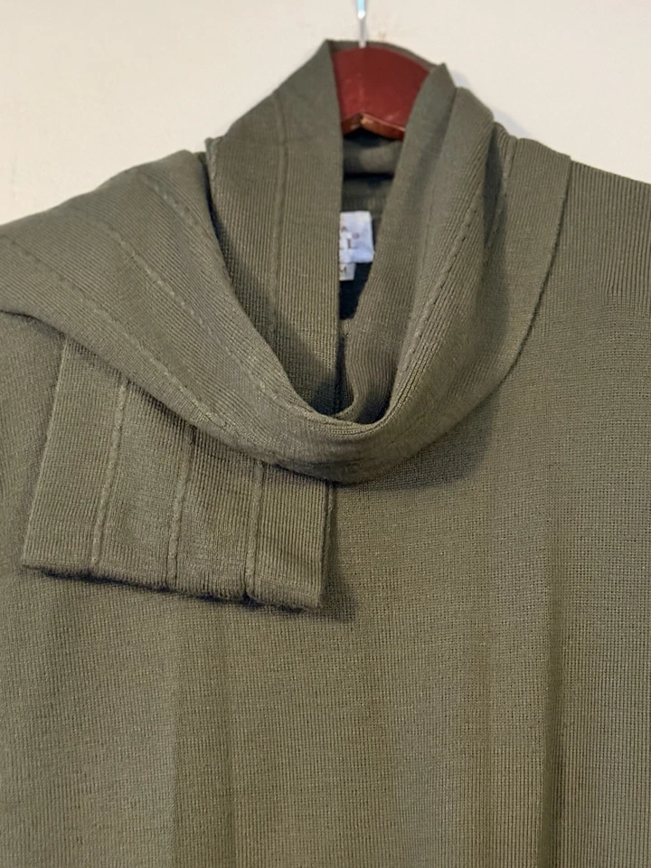 Adrianna Papell falda y conjunto túnica cuello alto falso talla mediana punto verde mezcla de lana Foto 3 de 4