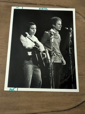 Simon & Garfunkel Amazing 1969 Vintage 8 X 10 Inch Press Photo 