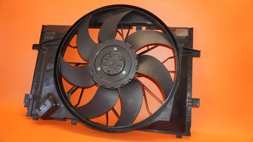 MERCEDES BENZ C320 COOLING FAN 2005 2006 2007 C230 600W A2035001693 OEM - Image 3 of 4