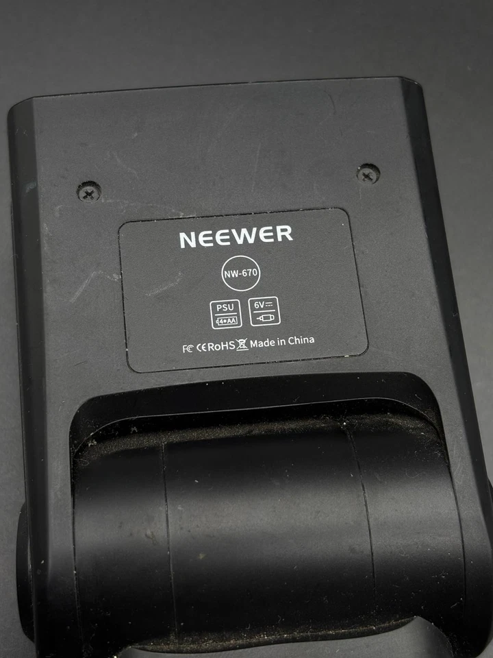 Neewer NW-670 - Photo 3/4