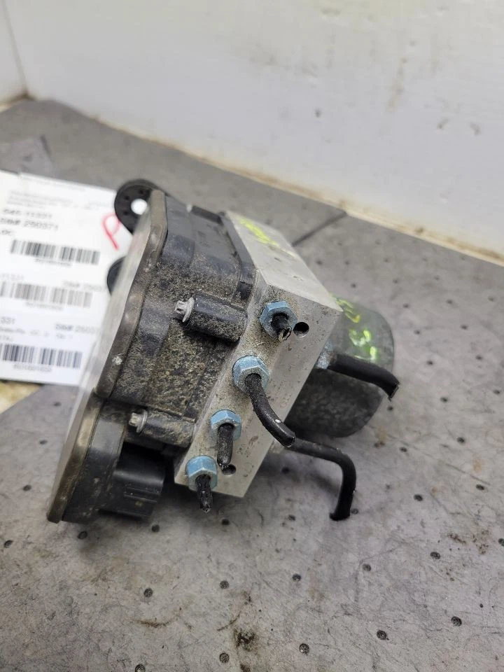 Антиблокировочная тормозная деталь в сборе идентификатор 8W0614517AJBEF подходит для 19 AUDI A5 1691658 - Изображение 4 из 4