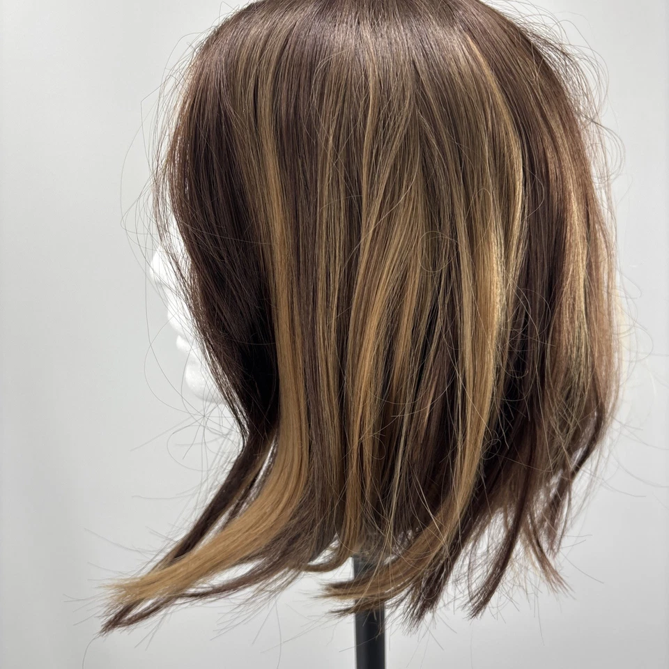 Peluca Chelsea Smith Coronas Eva Luxe Cálida Morena Larga Bob Balayage Foto 3 de 4