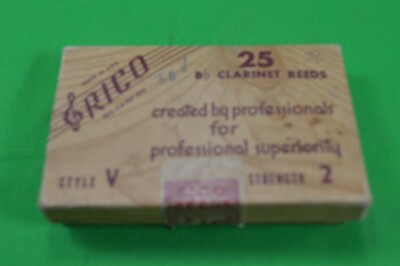 Vintage Rico Clarinet Wooden Reeds Style V Strength 2 Open Box Contains 14 Reeds