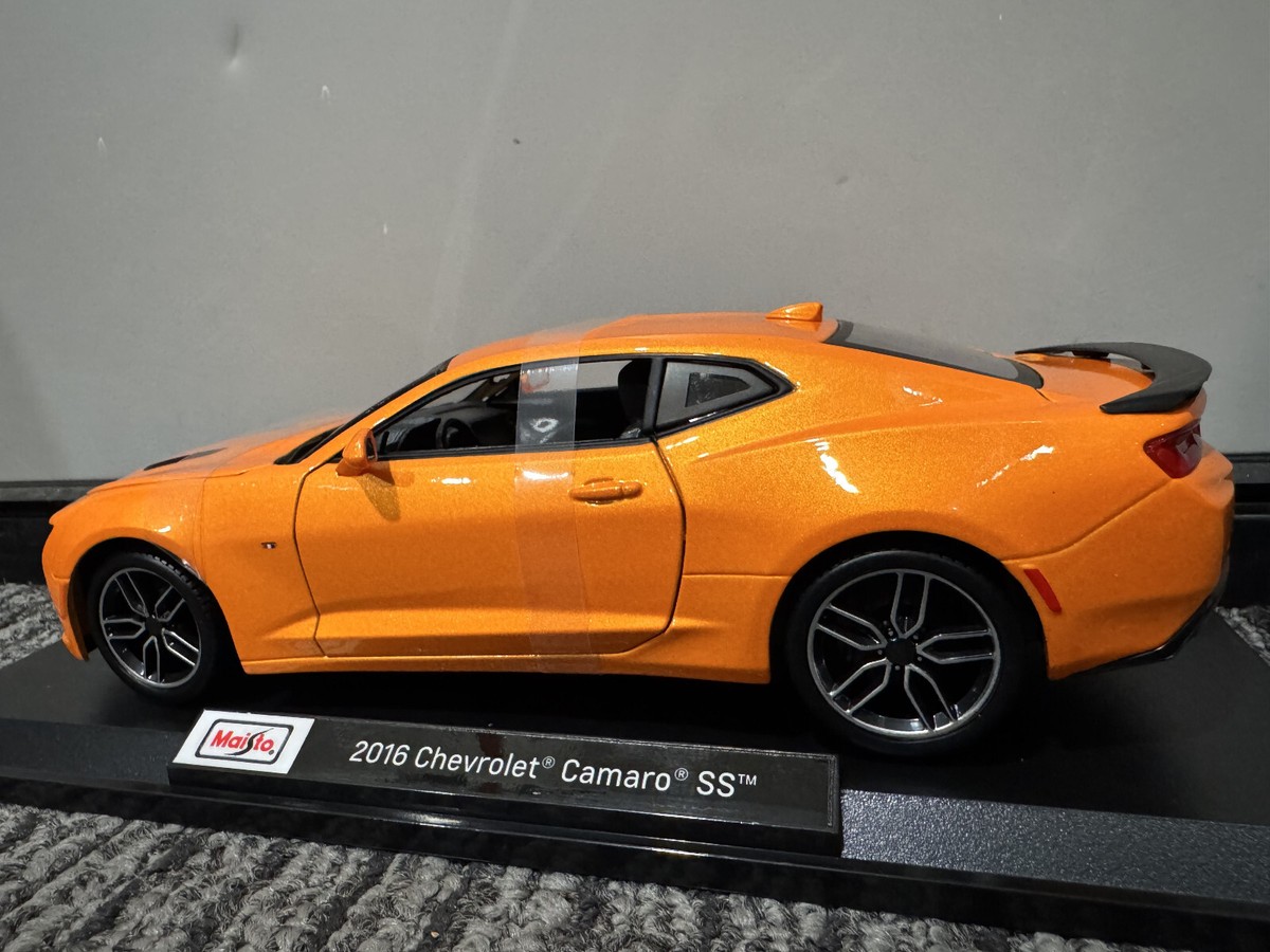 Maisto 1:18 Diecast Special Edition 2016 Chevrolet Camaro SS