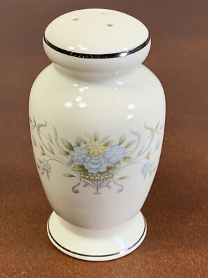 AMERICAN ROYALTY Blue Versailles Porcelain China Salt Shaker 3 holes