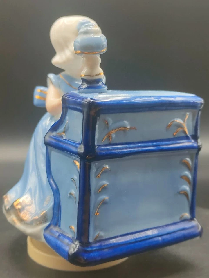 Vintage Musical Figurine – Girl at Piano Playing “Love Story” – 16 cm Tall - Image 3 of 4