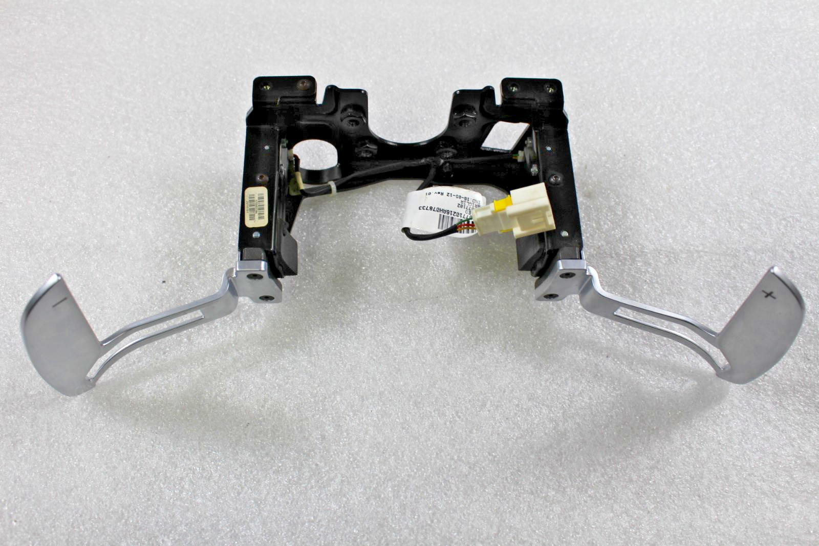 Maserati Ghibli, Paddle Shifter, Used, P/N 670065544