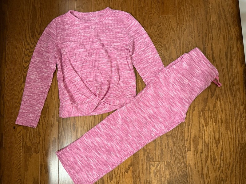 Two Piece Little/Big Girls Size 8 SO Solid Pink Sweater Outfit