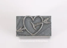 Vintage KINGSLEY Hot Foil Stamp Machine Emblem Die - HEART & ARROW -  1/4" Type