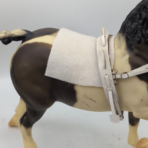 Breyer Belgian, Toby the Vaulting Horse with Surcingle 2705/5000 No. 703297 - Picture 10 of 14