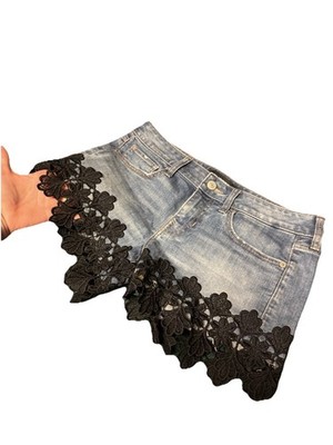EXPRESS Denim Shorts Size 4 Low Rise Relaxed Fit Shorts Black Crochet Lace