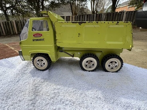 Vintage Tonka Hydraulic Dump Truck Lime Green Pressed Steel 1970's Dual Axle