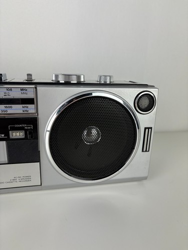 Sublime Poste Radio Sanyo Boombox, 4 Band Stereo Radio Cassette Recorder M7200LU - Foto 13 di 24