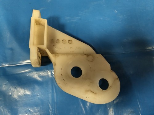 BMW 3er E46 Limo Touring Aufnahme Halter Stoßstange rechts vorne 8195296