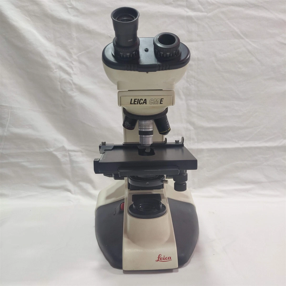 Leica CME Microscope. Right Eye Piece Missing. Made in USA