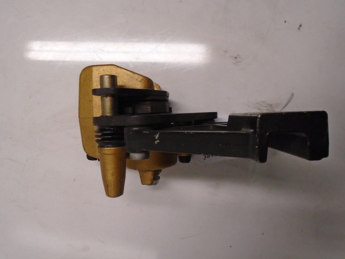 KAWASAKI ZX10R 04 - 05 OEM REAR BRAKE CALIPER AND BRACKET | eBay