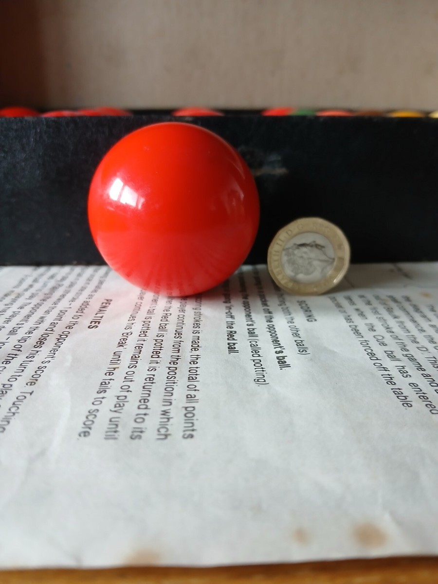 CRYSTALATE SNOOKER & BILLIARD BALL SET VINTAGE IN ORIGINAL CRYSTALATE SNOOKER & BILLIARD BALL SET VINTAGE IN ORIGINAL