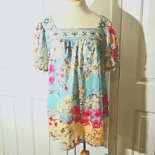 JOHNNY WAS, Women top, NWT. Size medium. Multiple colors. Loose fit. Fabulous