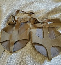 Dance Fashion Suede Foot Thong. Sz 7M. Nude. Protects ball of foot. Open Heel.