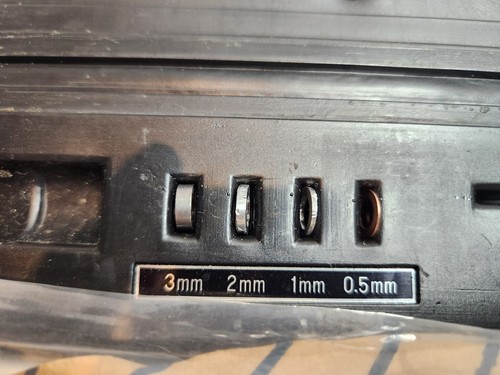 Mitutoyo Bore Gauge 511-134 18-35mm Standard Cylinder Gage .01mm Resolution - Picture 12 of 17