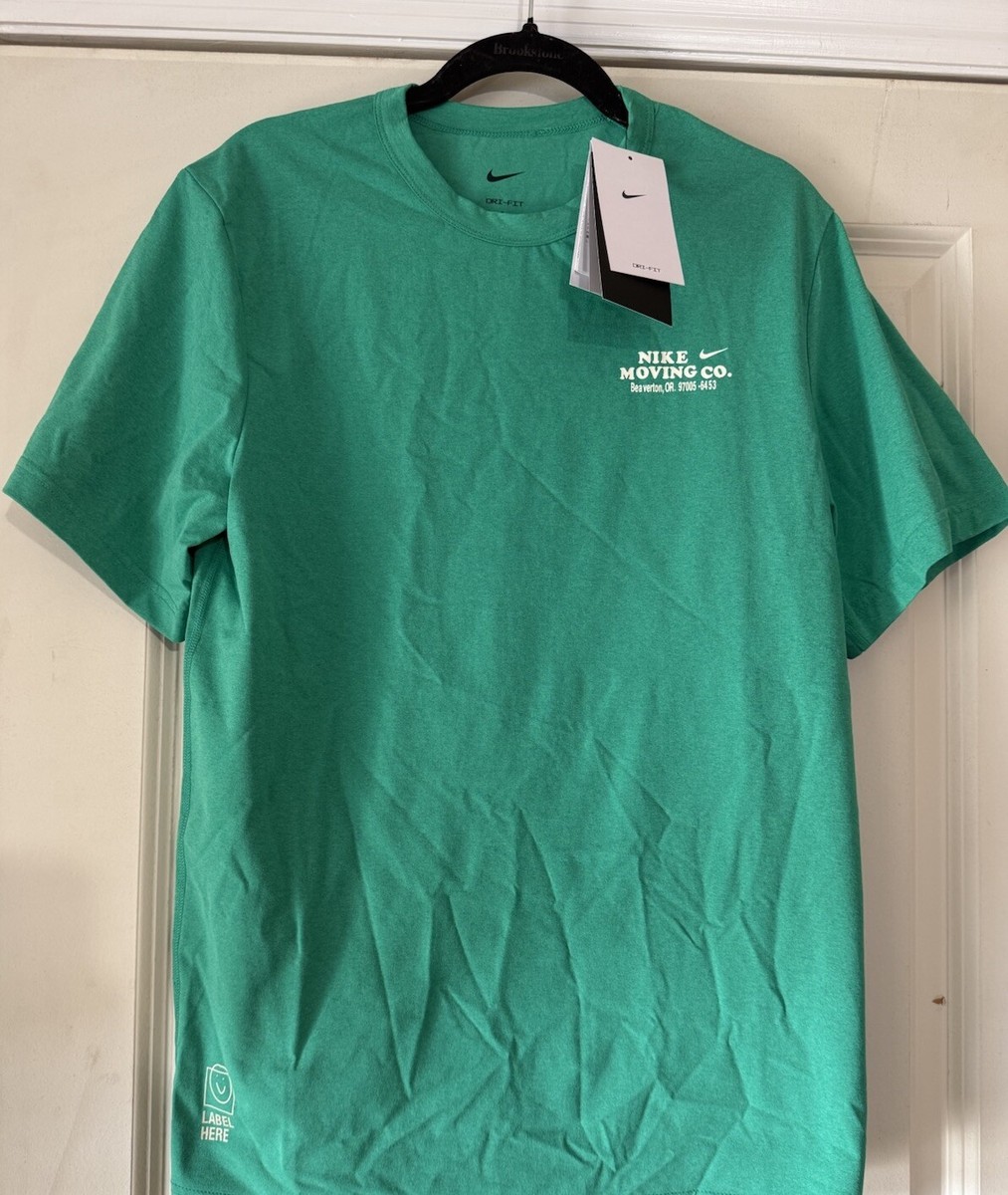 在庫有即発日本未入荷 ナイキ NIKE Moving Co. Tシャツ サックス Nike Men's T-Shirt Athletic Nike Moving Co Printed Active