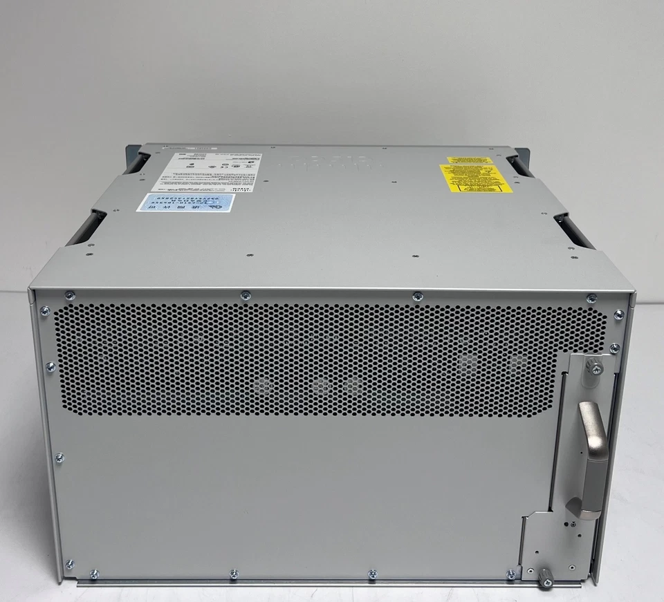 Cisco Catalyst C9404R 2x C9400-SUP-1XL 2x C9400-LC-48P Switch Configuration - Image 2 of 2