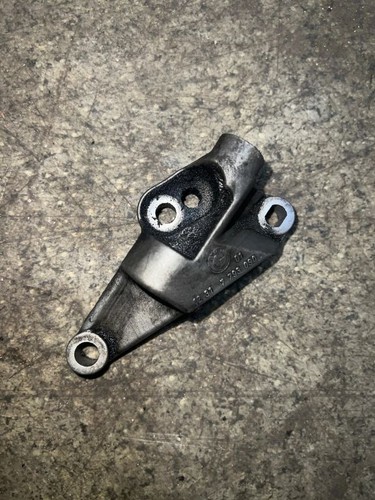 BMW 5 E60 E61 2005 Halterung Lichtmaschine 7793090 Diesel 120kW LIA27425