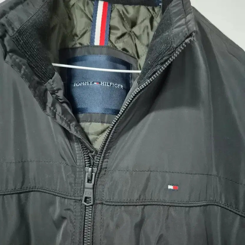 Tommy Hilfiger Black Bomber Jacket M thumbnail 3